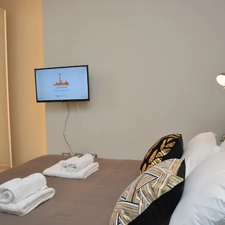 Marconi Thematic Suites Apartment *