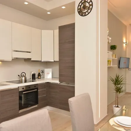 Marconi Thematic Suites Apartment